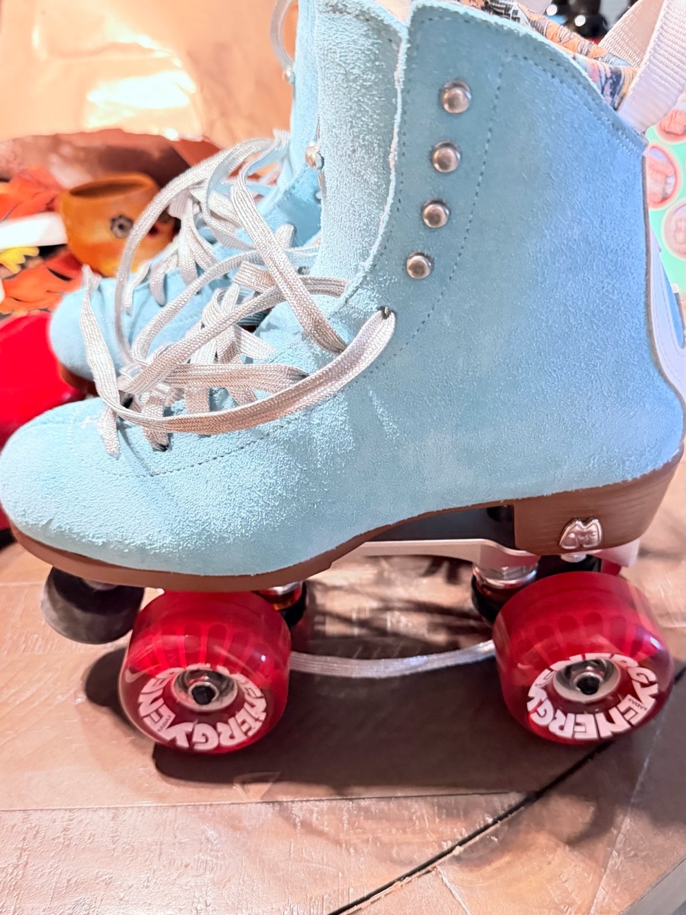 Moxi Neo Jack - True Blue Women's Suede Roller Skate Shoes. Size 7 women - Picture 3 of 5